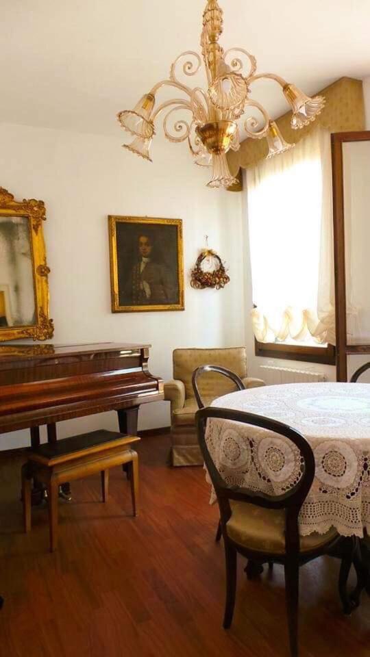 ヴェネツィア B＆B ラ テラッツァ デイ ミラーコリ Bed & Breakfast エクステリア 写真