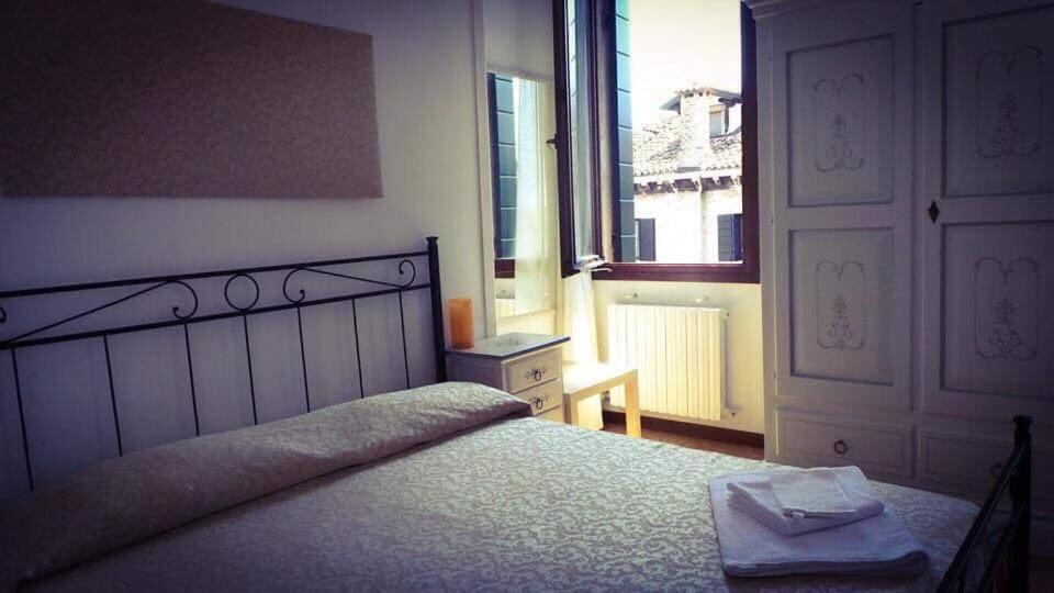 ヴェネツィア B＆B ラ テラッツァ デイ ミラーコリ Bed & Breakfast エクステリア 写真